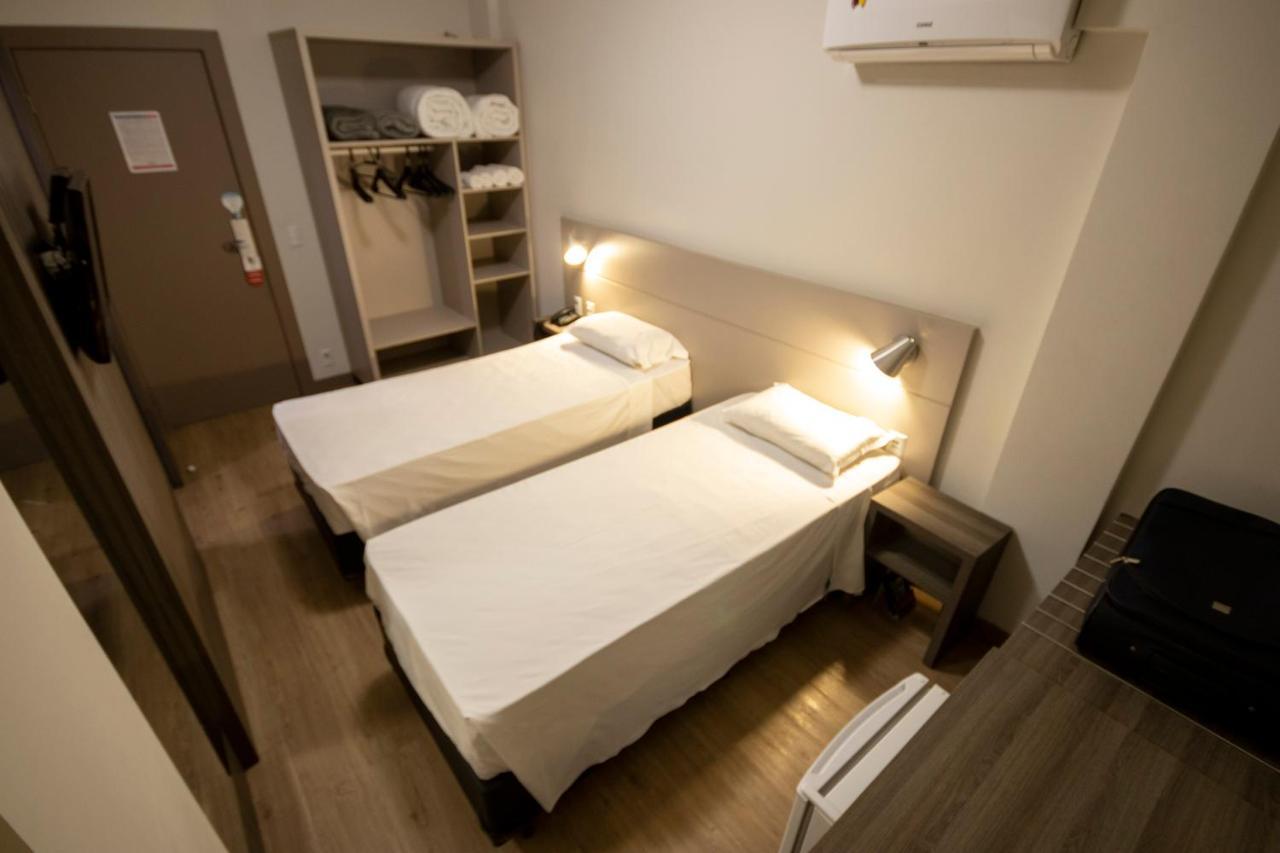 Hotel Valerim Itajai / Navegantes Екстер'єр фото