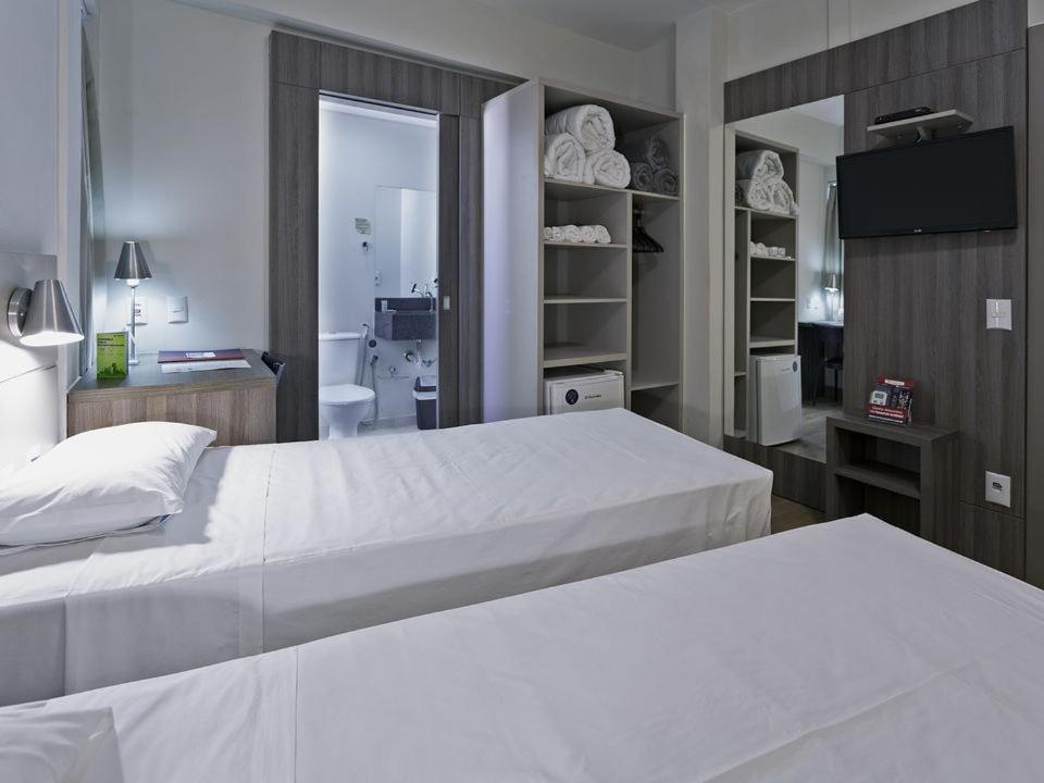 Hotel Valerim Itajai / Navegantes Екстер'єр фото
